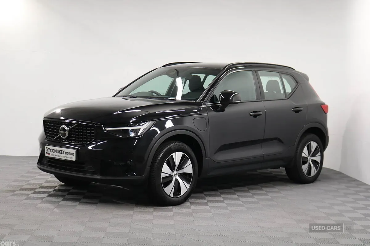 Volvo XC40 SUV, Petrol Hybrid, 2023, Black