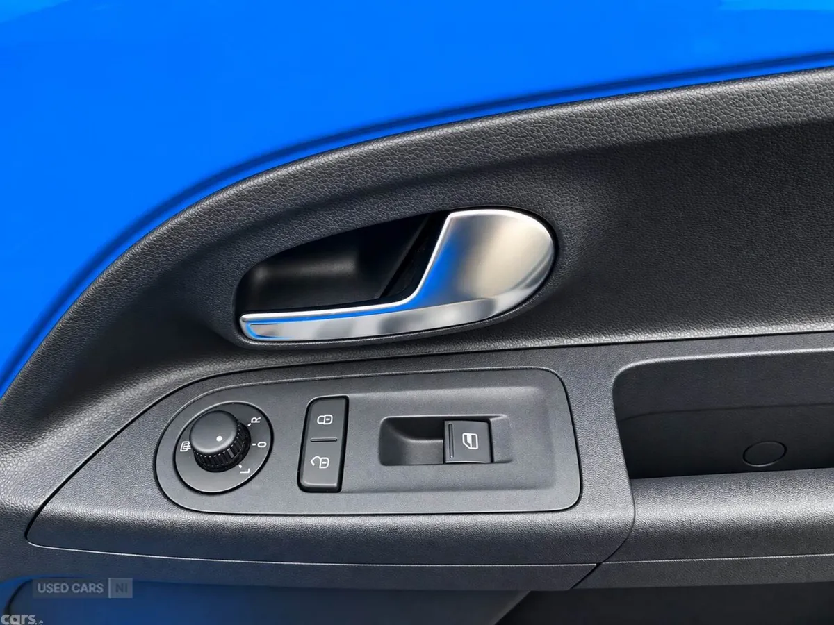 Volkswagen up! , Petrol, 2014, Blue