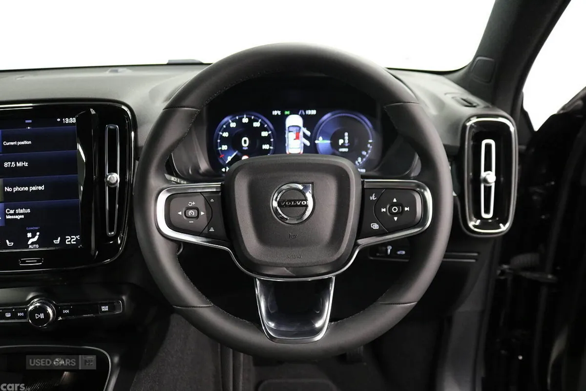 Volvo XC40 SUV, Petrol Hybrid, 2023, Black