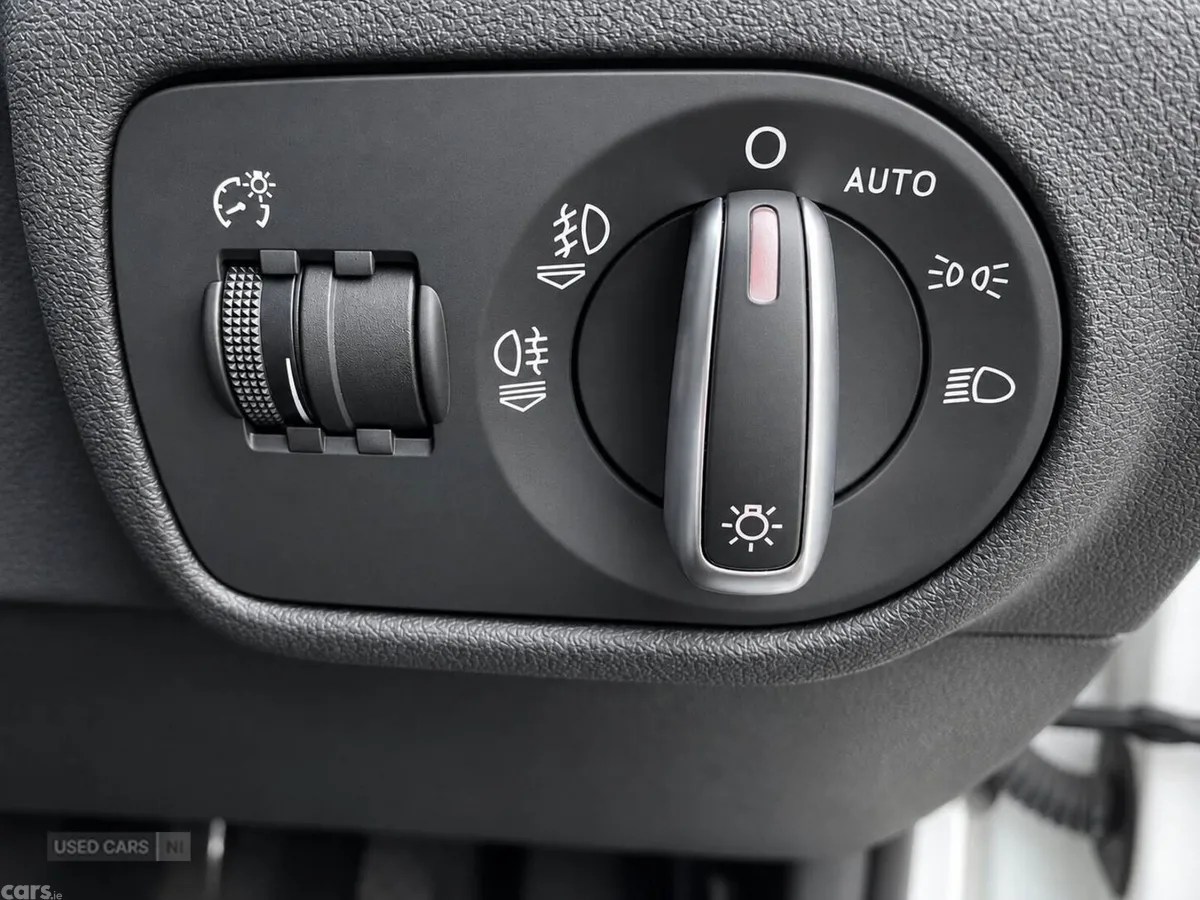 Audi A1 , Petrol, 2015, White