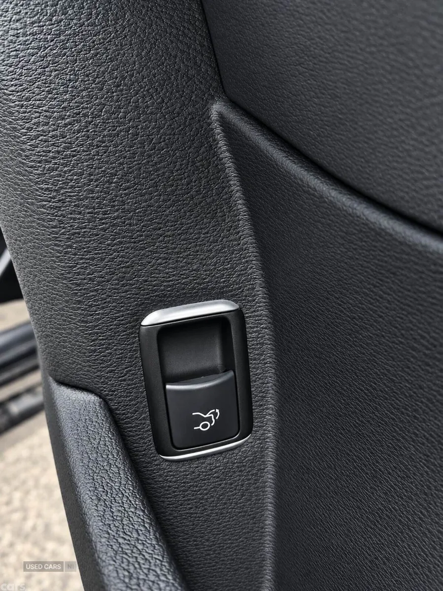 Mercedes-Benz E-Class , Petrol, 2013, Black