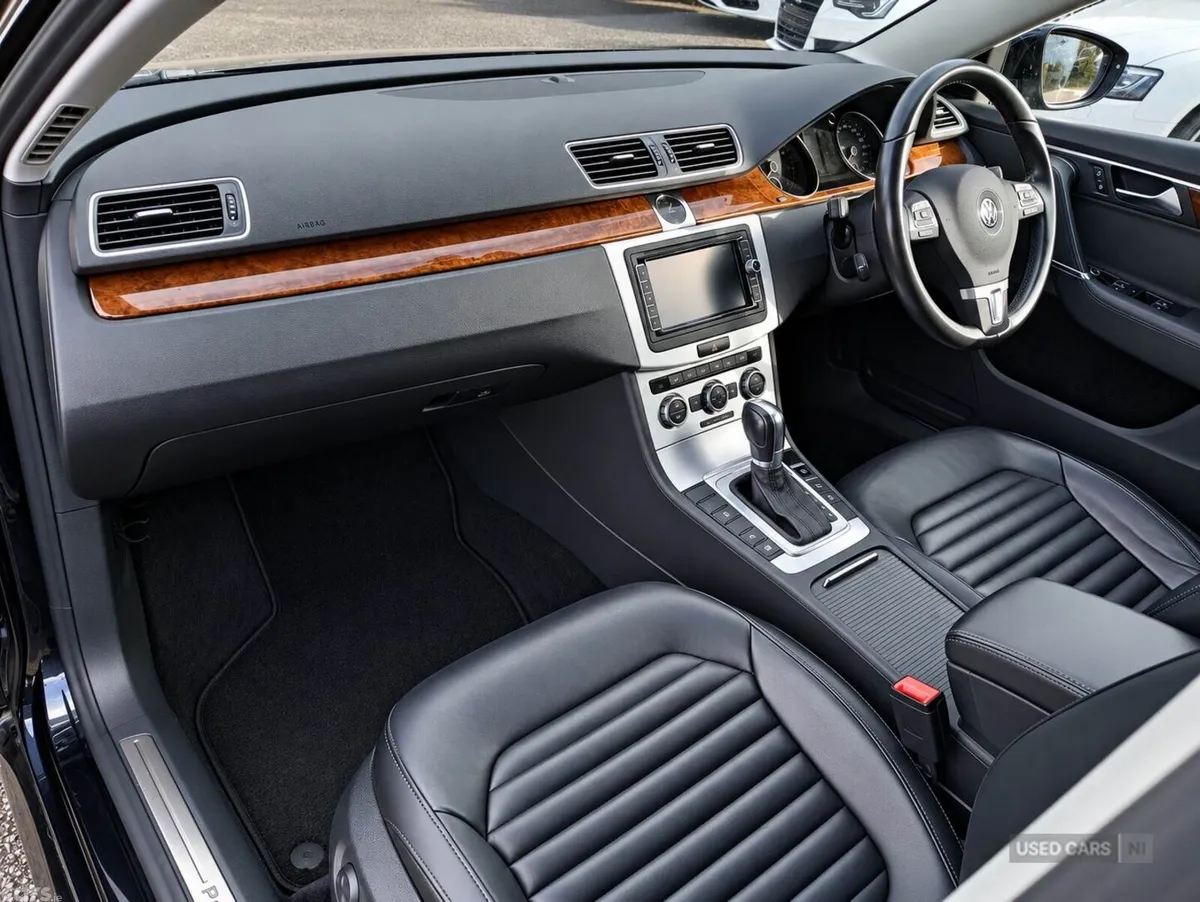 Volkswagen Passat , Petrol, 2013, Black