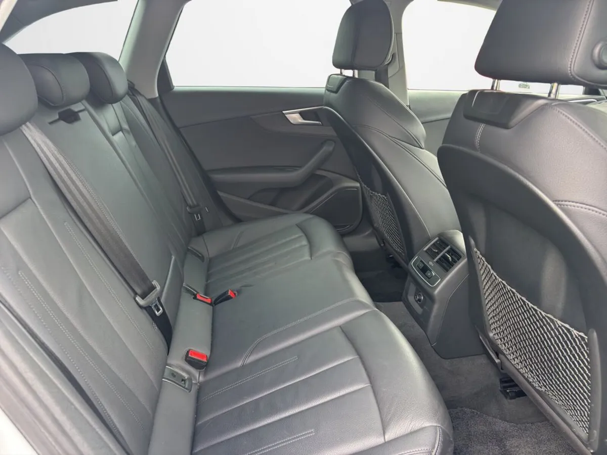 Audi A4 Estate, Petrol, 2018, White