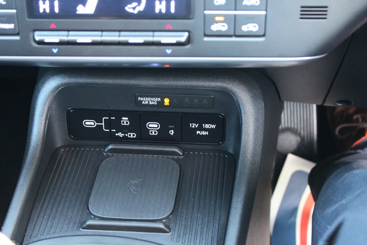 Hyundai KONA MPV, Petrol, 2026, White
