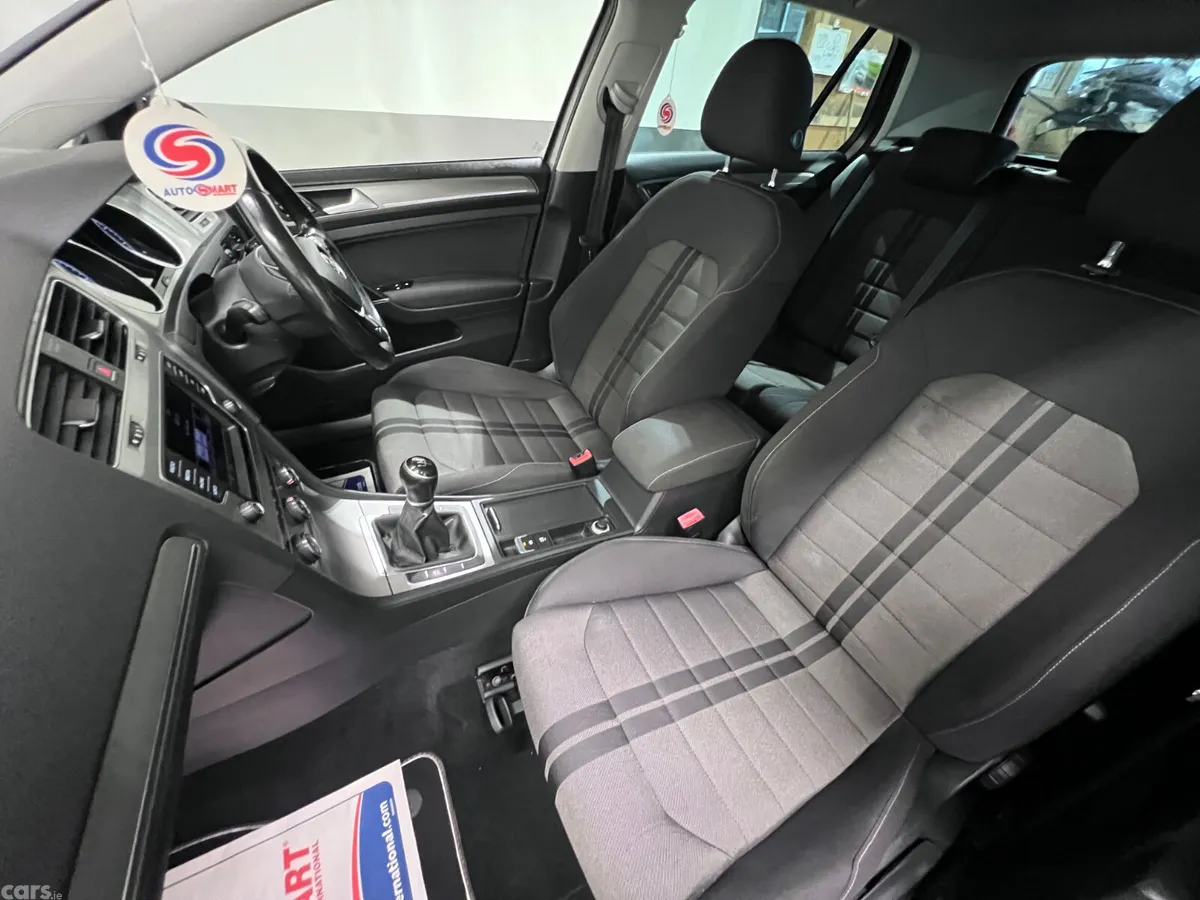 Volkswagen Golf Hatchback, Diesel, 2016, Grey