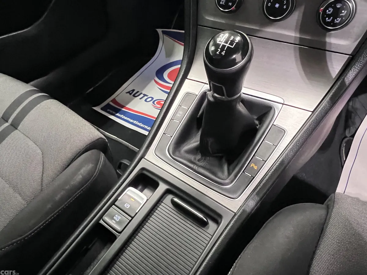 Volkswagen Golf Hatchback, Diesel, 2016, Grey