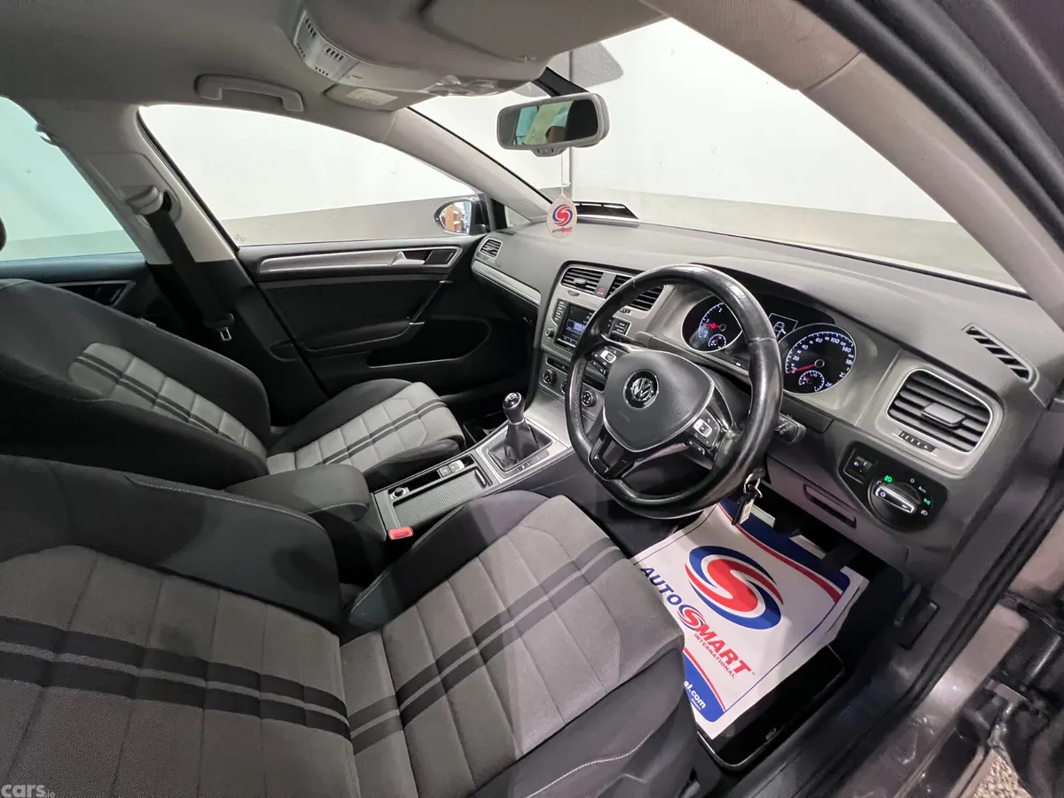 Volkswagen Golf Hatchback, Diesel, 2016, Grey