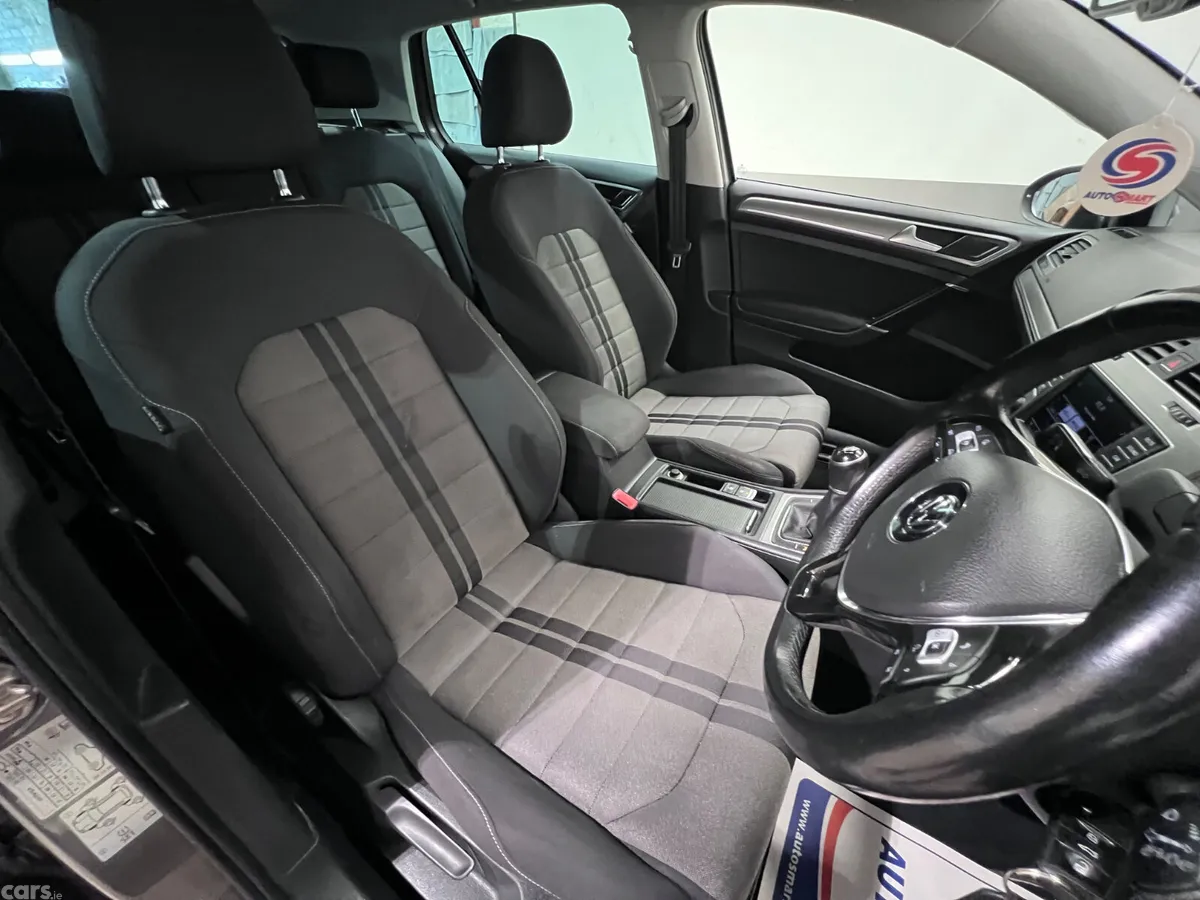 Volkswagen Golf Hatchback, Diesel, 2016, Grey