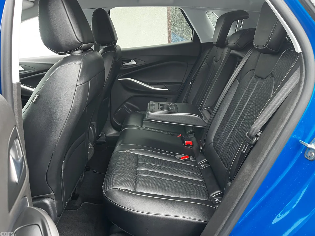 Opel Grandland SUV, Diesel, 2023, Blue