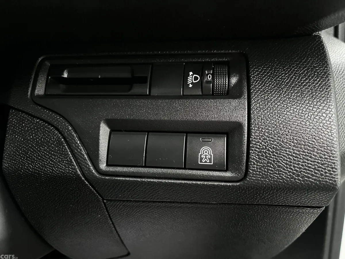 Peugeot 3008 SUV, Petrol, 2020, White