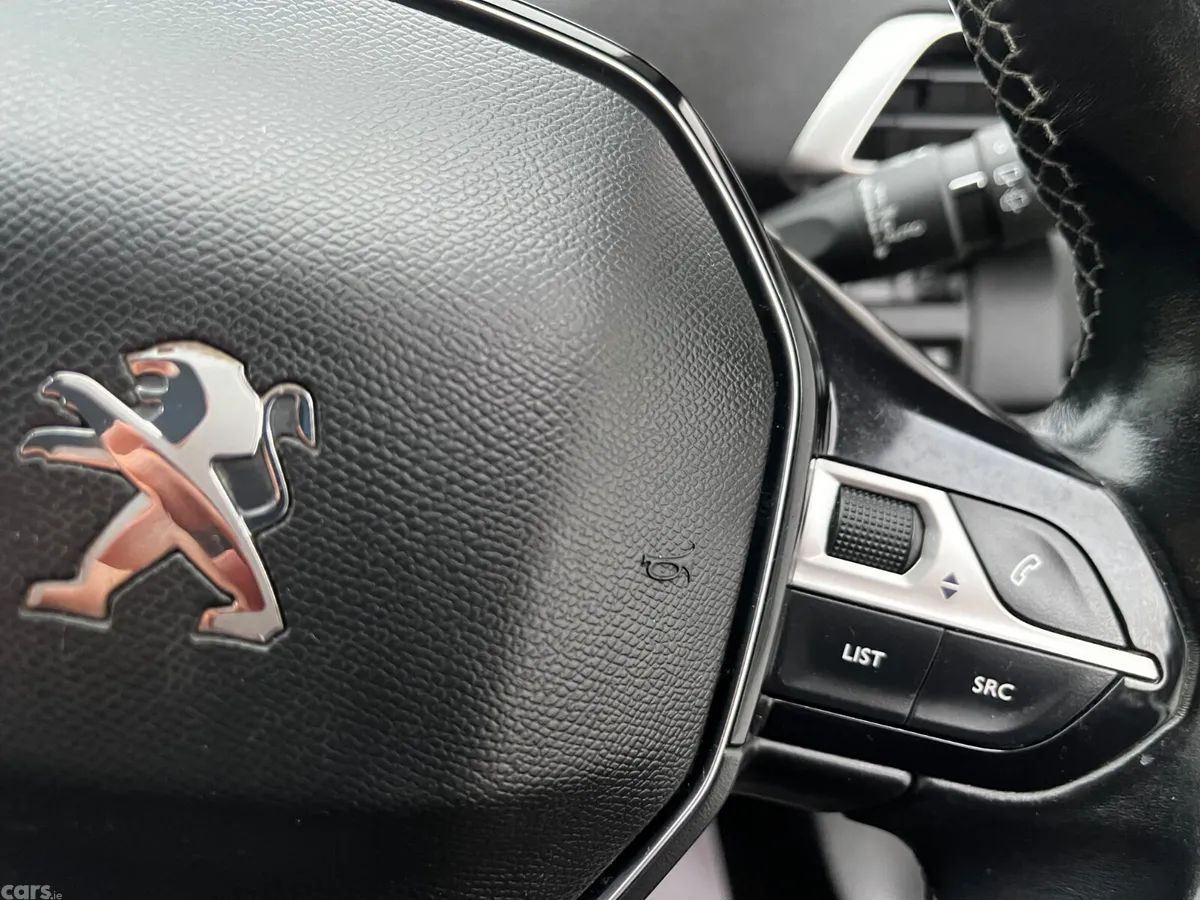 Peugeot 3008 SUV, Petrol, 2020, White