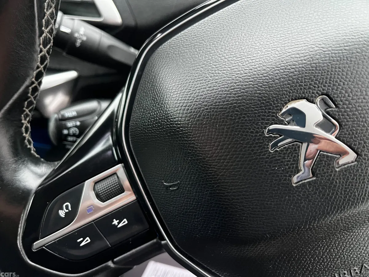 Peugeot 3008 SUV, Petrol, 2020, White