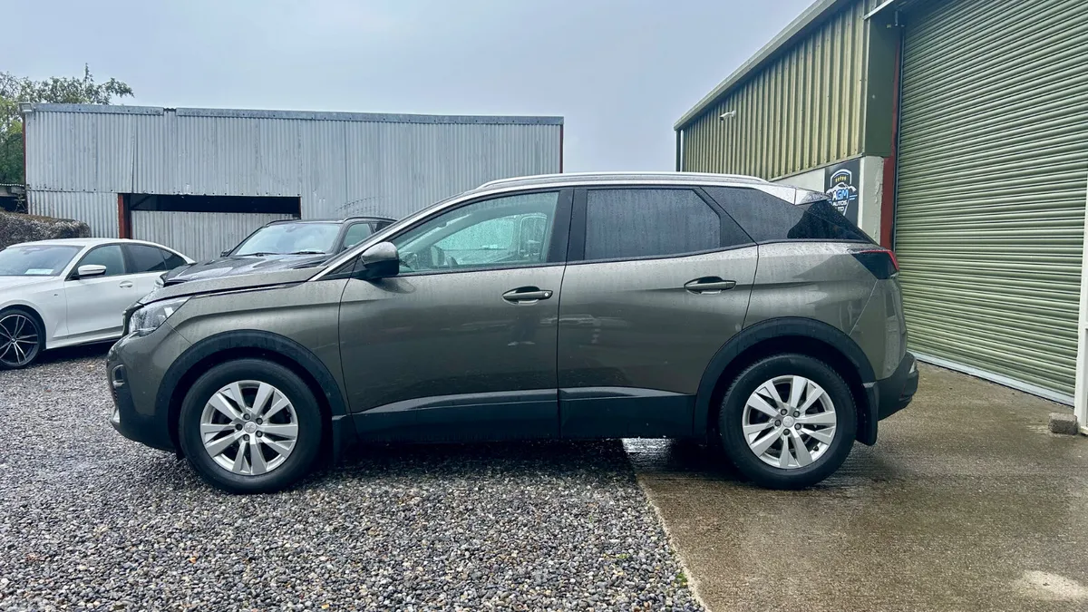 Peugeot 3008 MPV, Diesel, 2020, Grey
