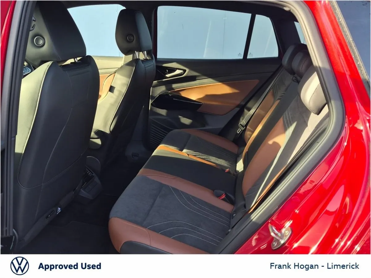 Volkswagen ID.4 SUV, Electric, 2025, Red