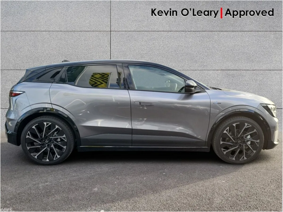 Renault Megane Hatchback, Electric, 2026, Grey