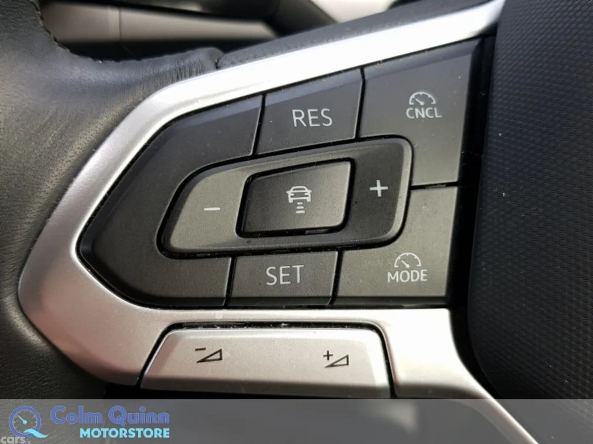 Volkswagen Golf Estate, Petrol, 2025, Black