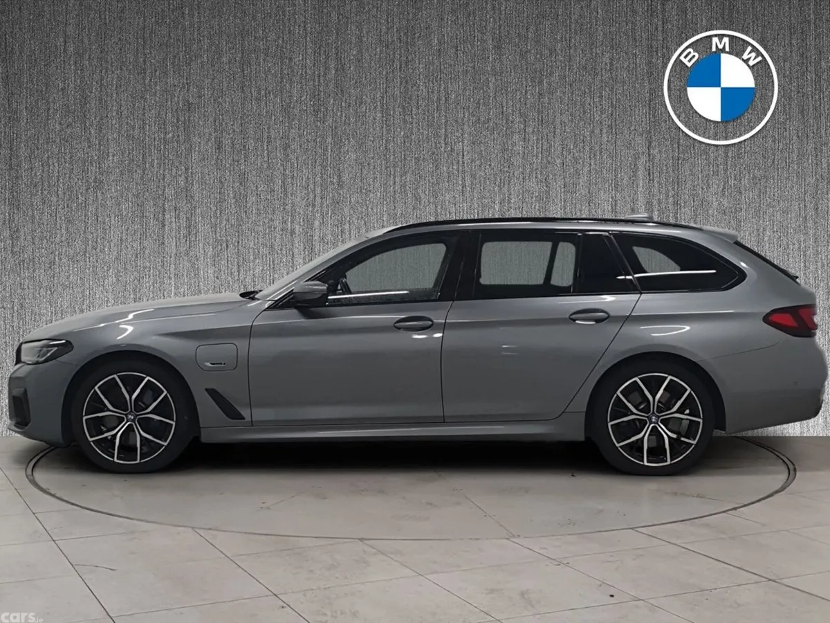 BMW 5-Series Estate, Petrol Plug-in Hybrid, 2024, Grey