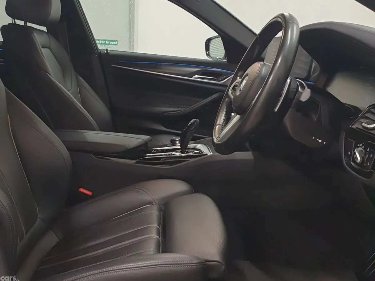 BMW 5-Series Estate, Petrol Plug-in Hybrid, 2024, Grey