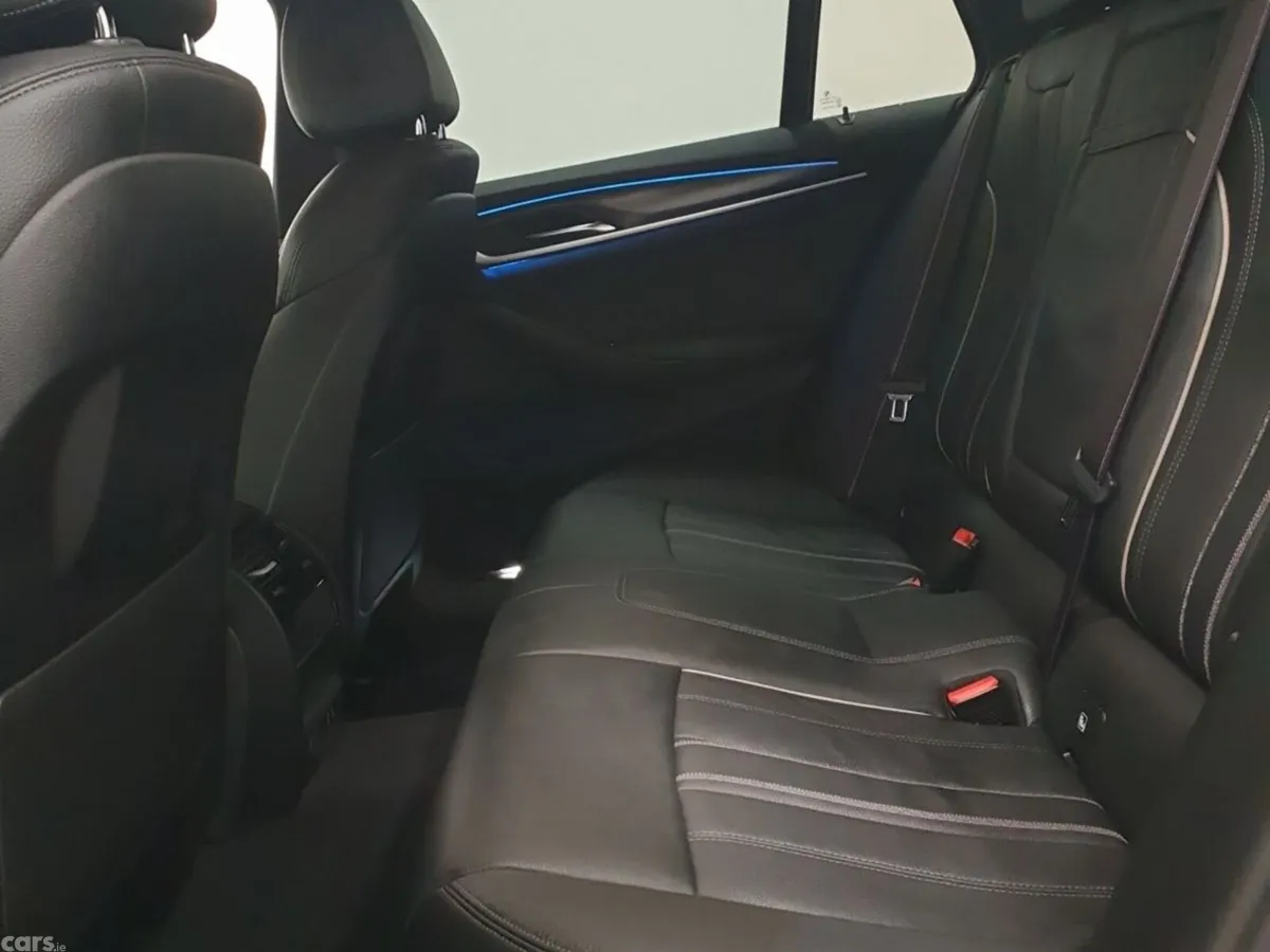 BMW 5-Series Estate, Petrol Plug-in Hybrid, 2024, Grey