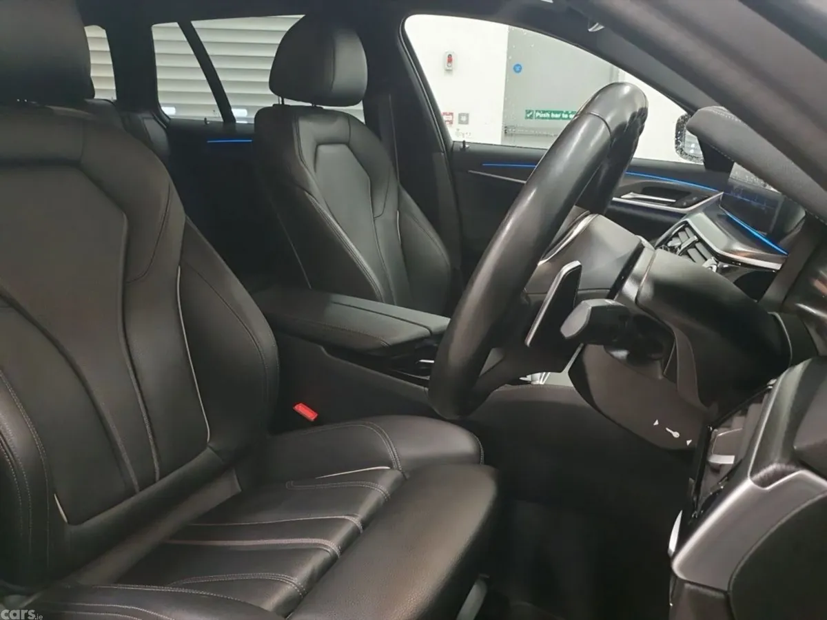 BMW 5-Series Estate, Petrol Plug-in Hybrid, 2024, Grey