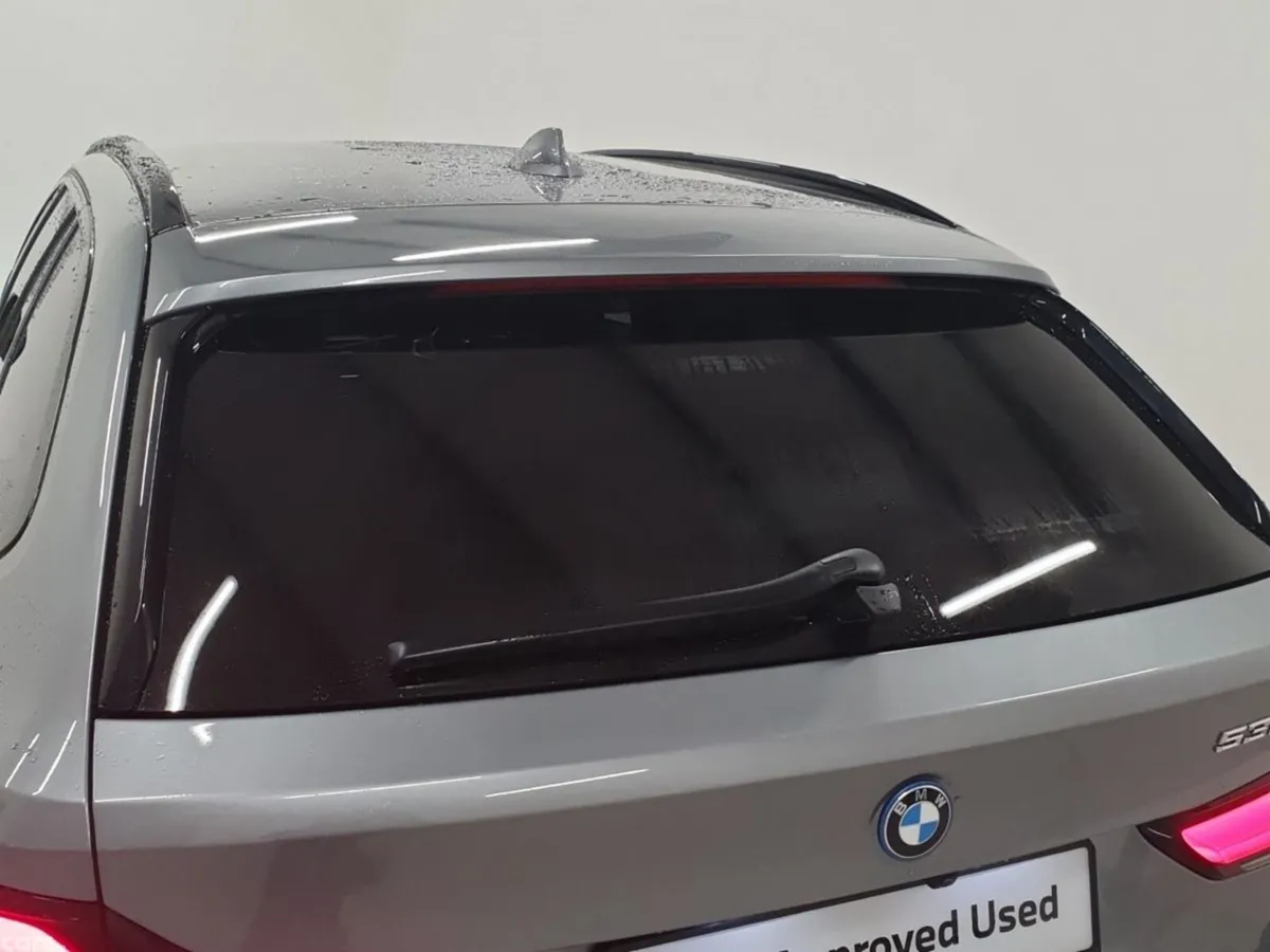 BMW 5-Series Estate, Petrol Plug-in Hybrid, 2024, Grey