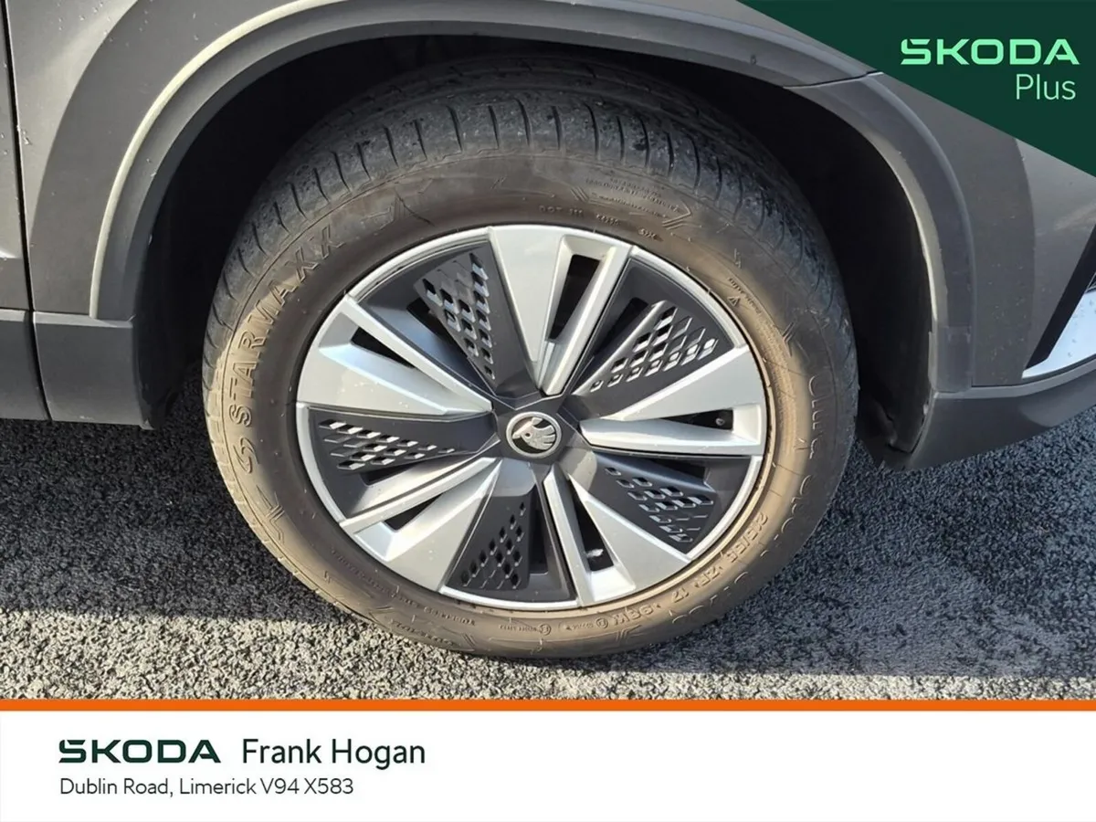 Skoda Karoq SUV, Petrol, 2023, Grey