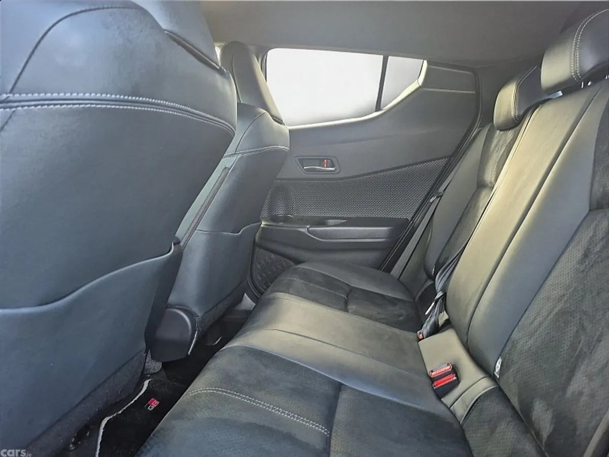 Toyota C-HR SUV, Petrol Hybrid, 2020, Black