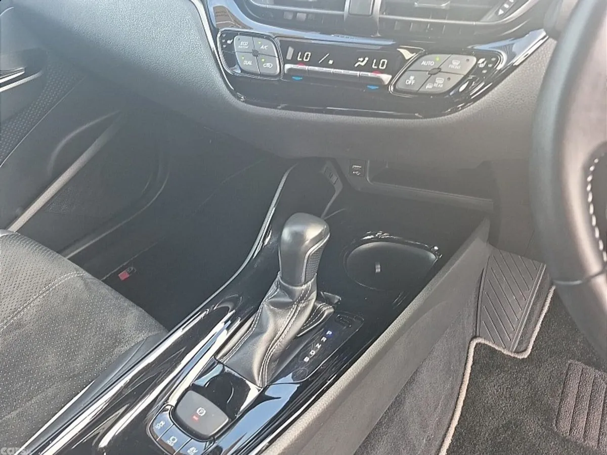 Toyota C-HR SUV, Petrol Hybrid, 2020, Black