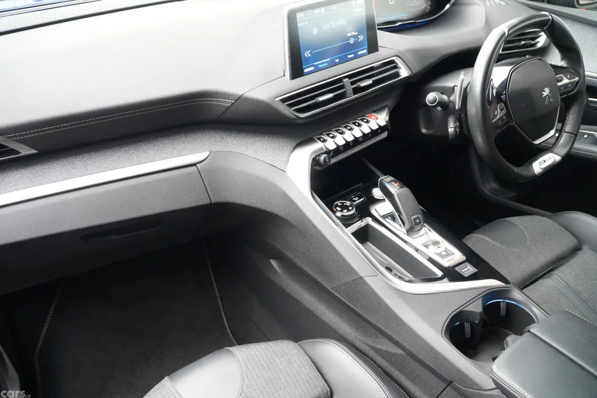 Peugeot 3008 Estate, Diesel, 2020, Blue