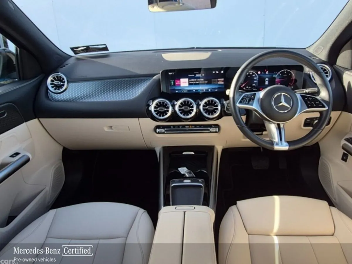 Mercedes-Benz GLA SUV, Diesel, 2024, Blue