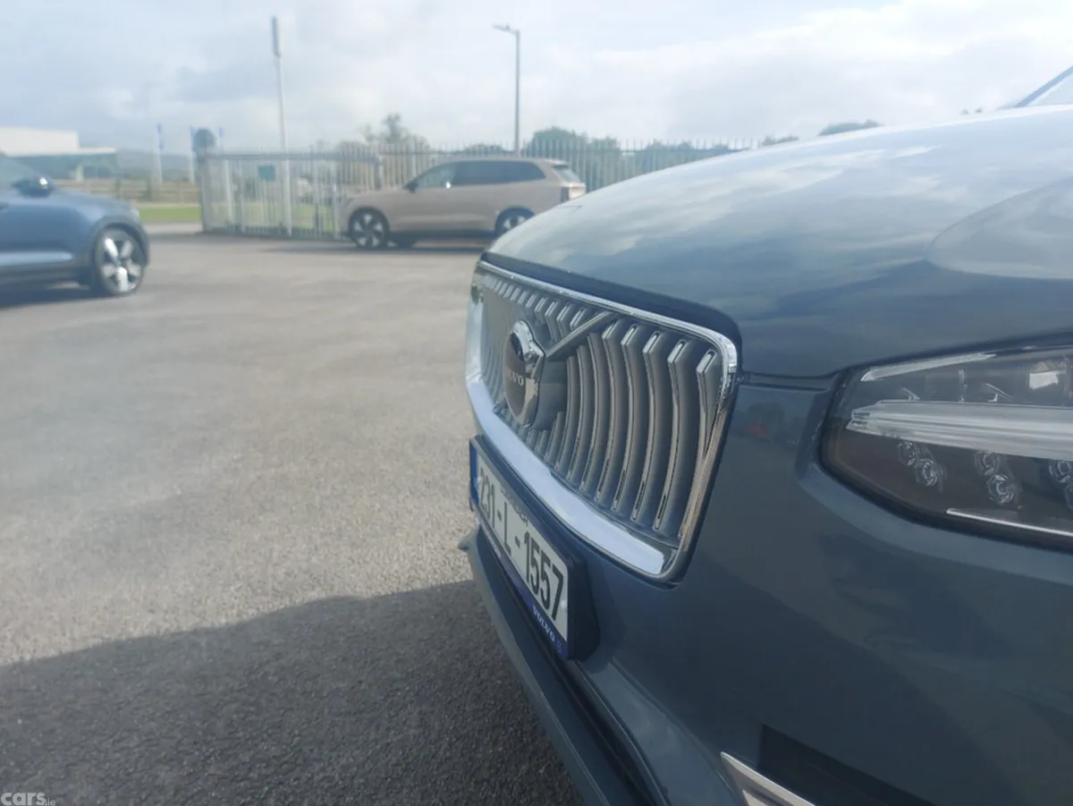 Volvo XC90 MPV, Petrol Plug-in Hybrid, 2023, Grey
