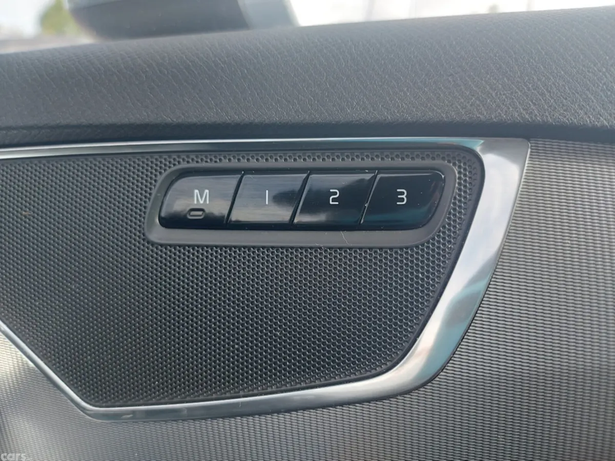 Volvo XC90 MPV, Petrol Plug-in Hybrid, 2023, Grey