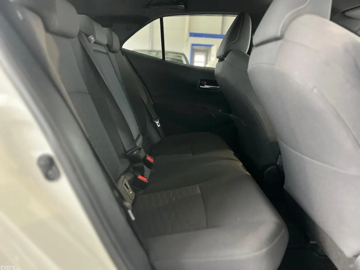Toyota Corolla Hatchback, Petrol Hybrid, 2019, White