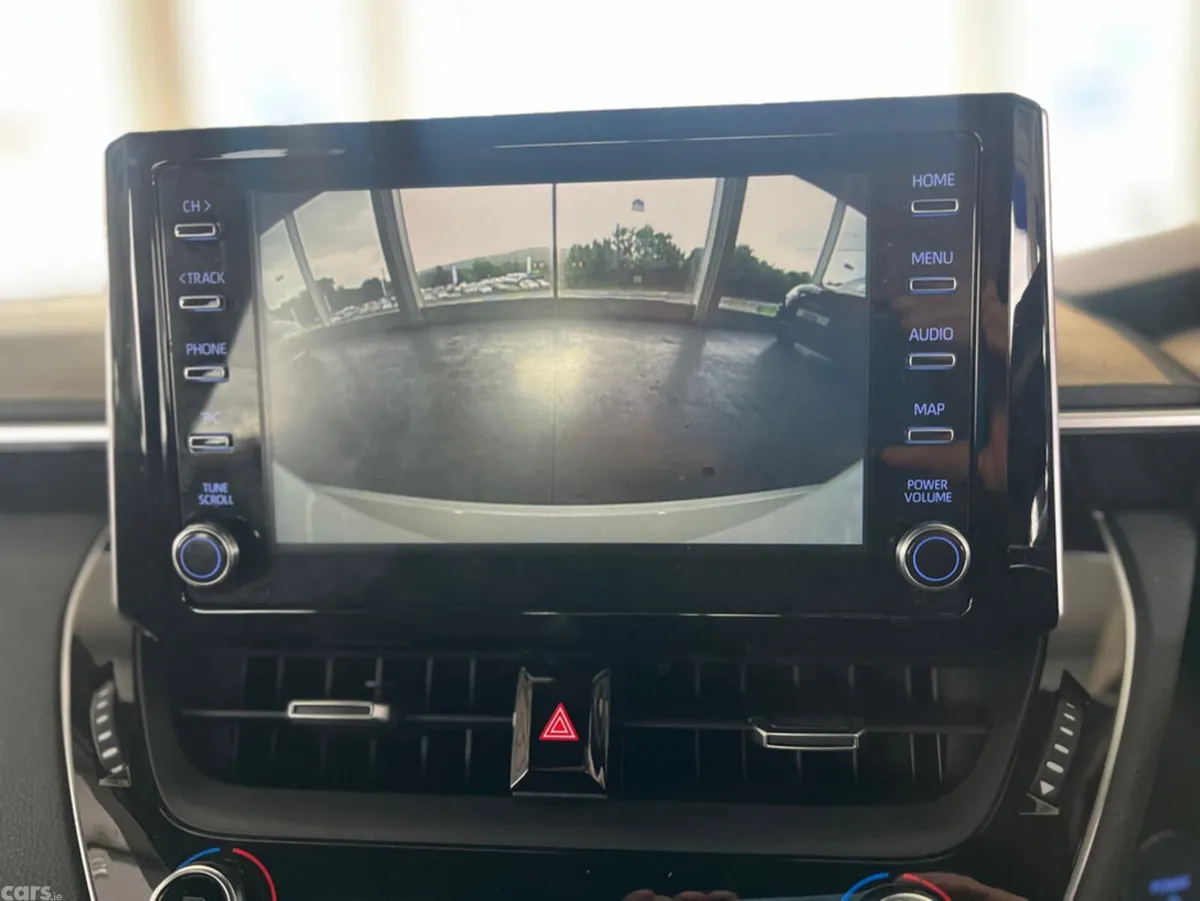 Toyota Corolla Hatchback, Petrol Hybrid, 2019, White