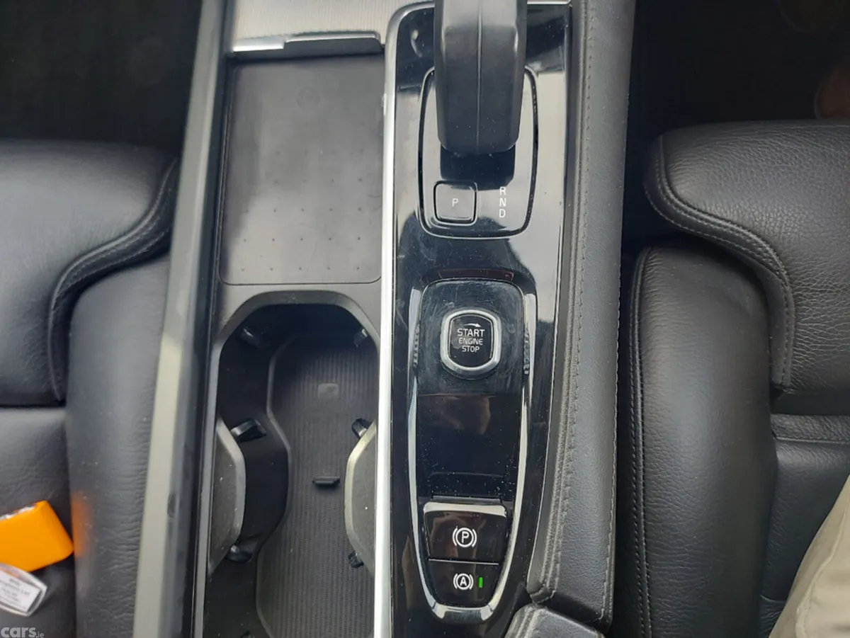 Volvo XC90 MPV, Petrol Plug-in Hybrid, 2023, Grey