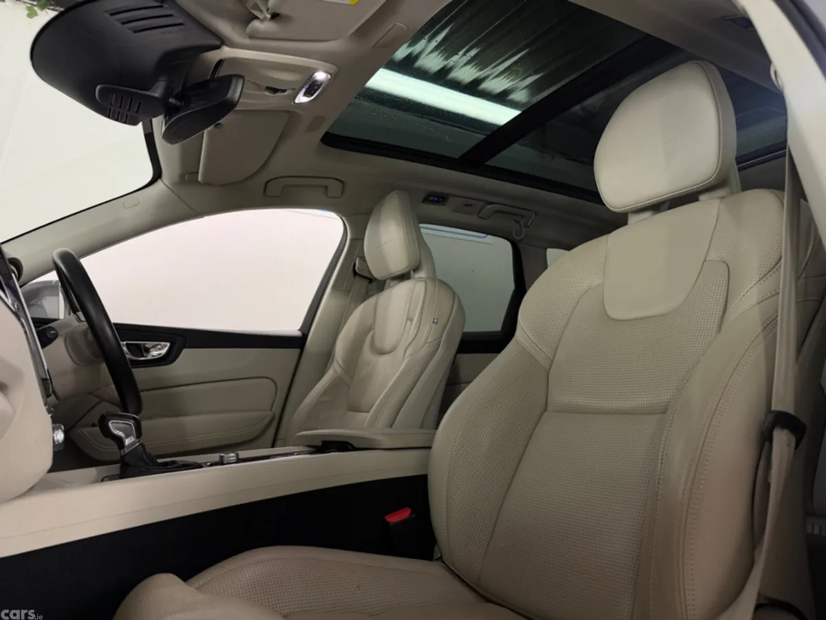 Volvo XC60 SUV, Diesel, 2018, Silver