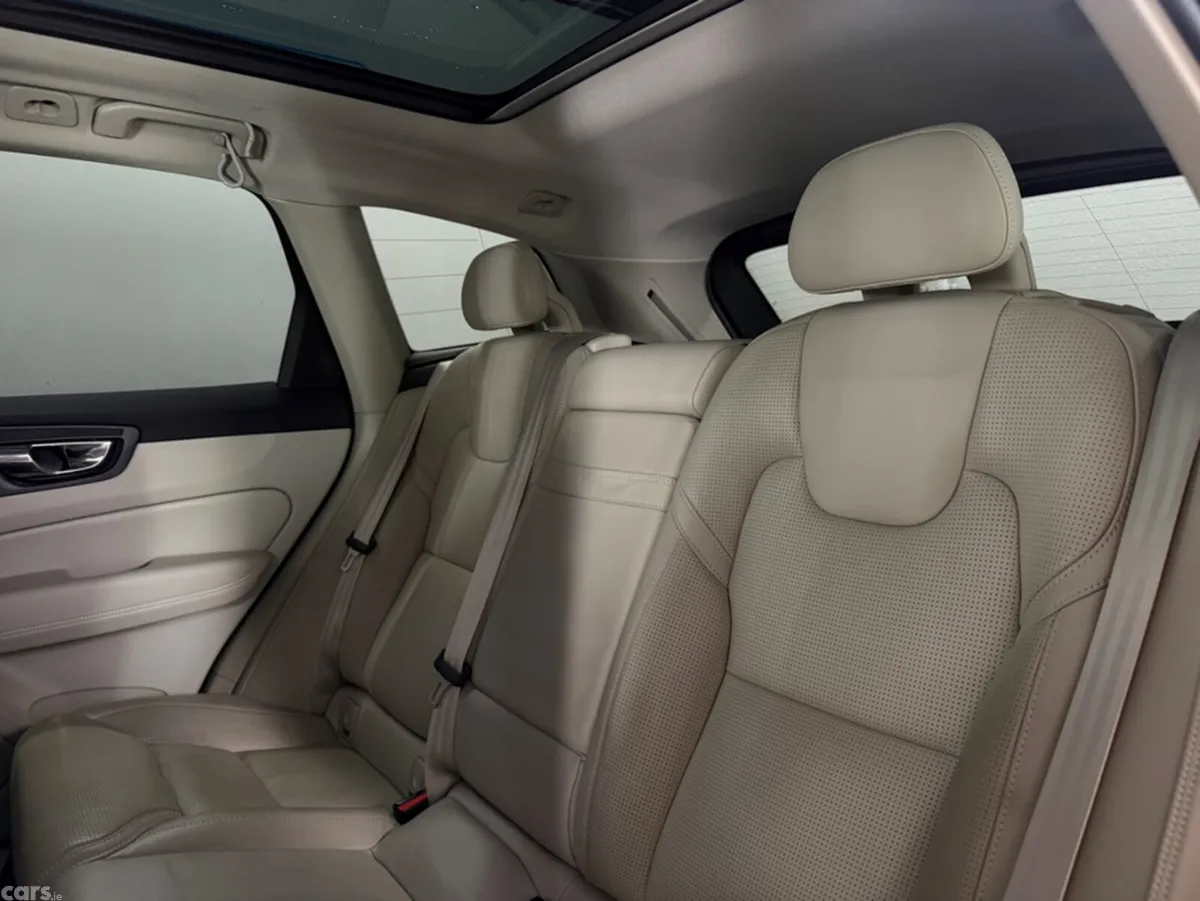 Volvo XC60 SUV, Diesel, 2018, Silver