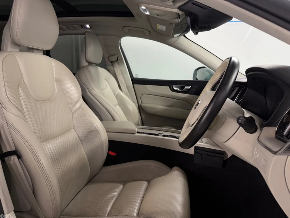 Volvo XC60 SUV, Diesel, 2018, Silver