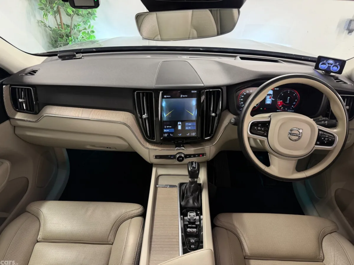 Volvo XC60 SUV, Diesel, 2018, Silver