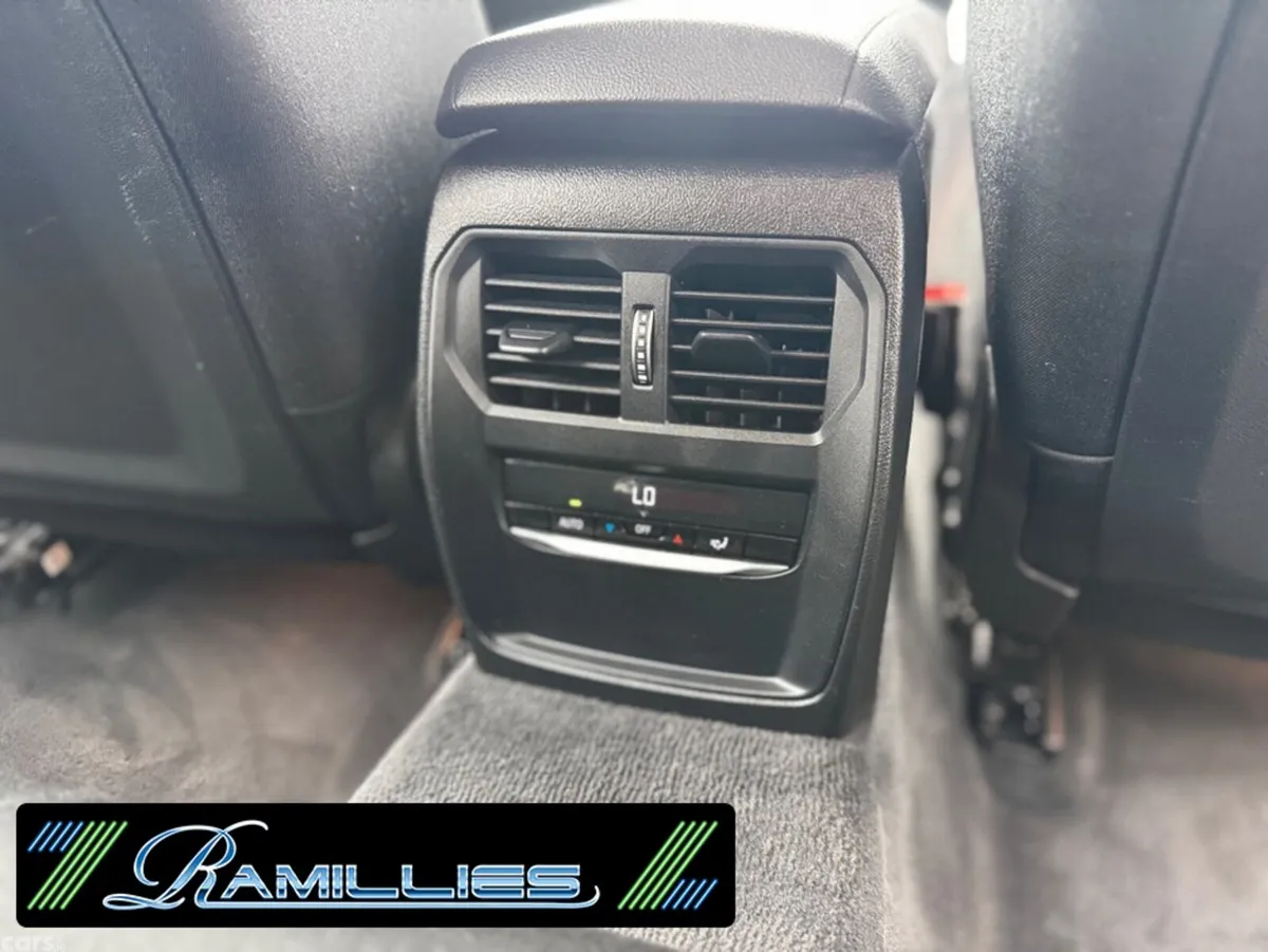 BMW 3-Series Estate, Petrol Plug-in Hybrid, 2022, Black