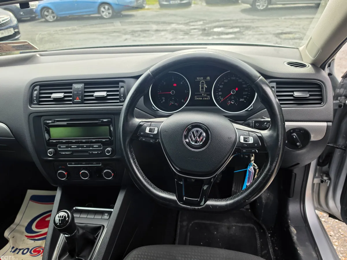 Volkswagen Jetta Saloon, Diesel, 2015, Silver