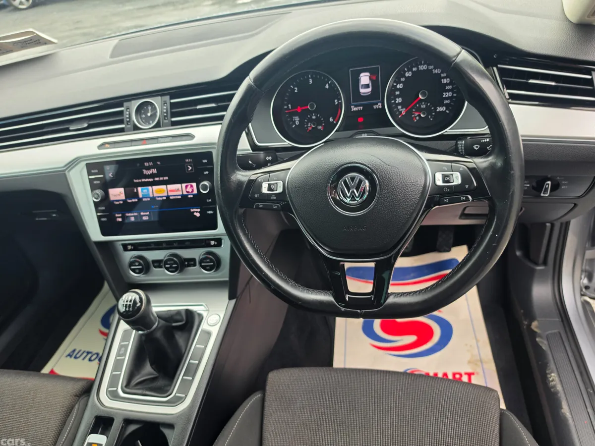 Volkswagen Passat Saloon, Diesel, 2018, Grey