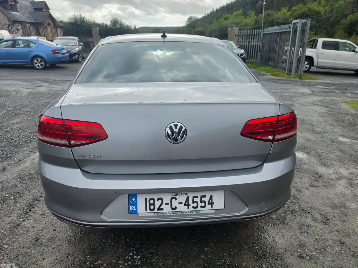 Volkswagen Passat Saloon, Diesel, 2018, Grey