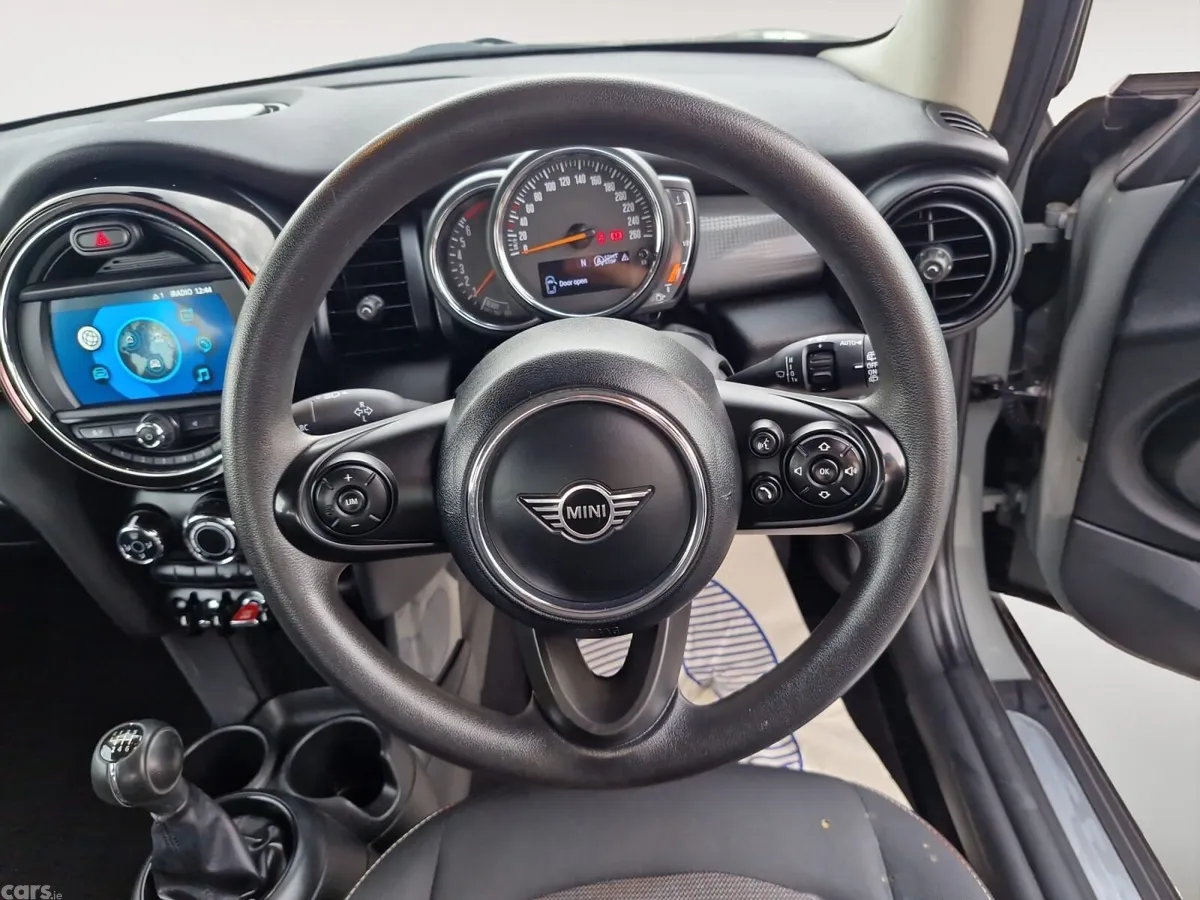 Mini Cooper Hatchback, Petrol, 2019, Grey