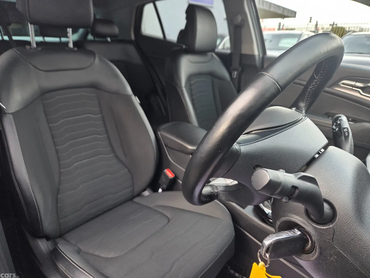 Kia Sportage SUV, Diesel Hybrid, 2023, Black