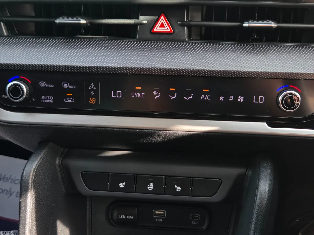 Kia Sportage SUV, Diesel Hybrid, 2023, Black