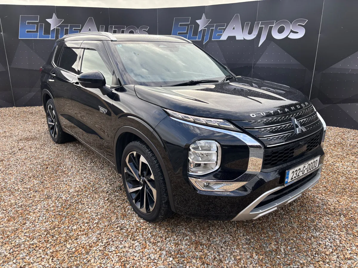 Mitsubishi Outlander SUV, Petrol Plug-in Hybrid, 2023, Black
