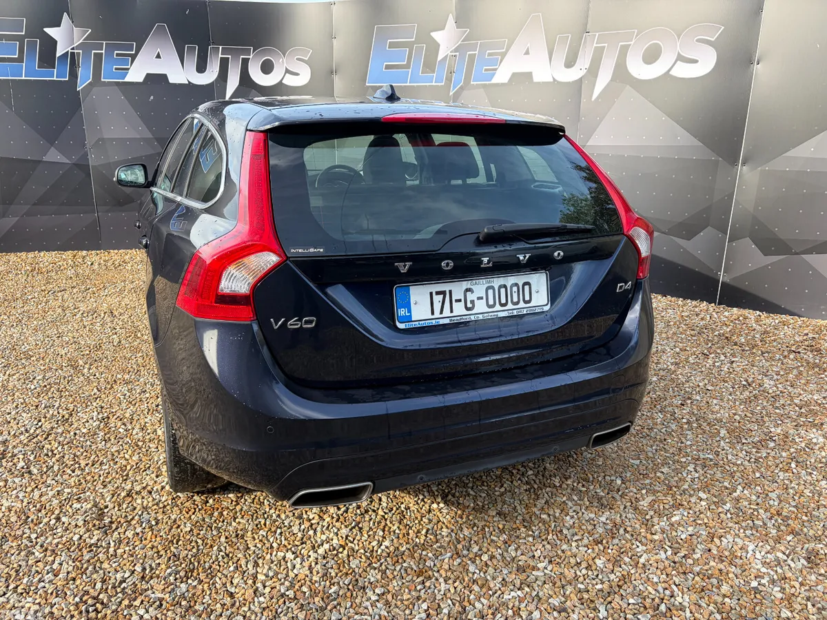 Volvo V60 Estate, Diesel, 2017, Blue