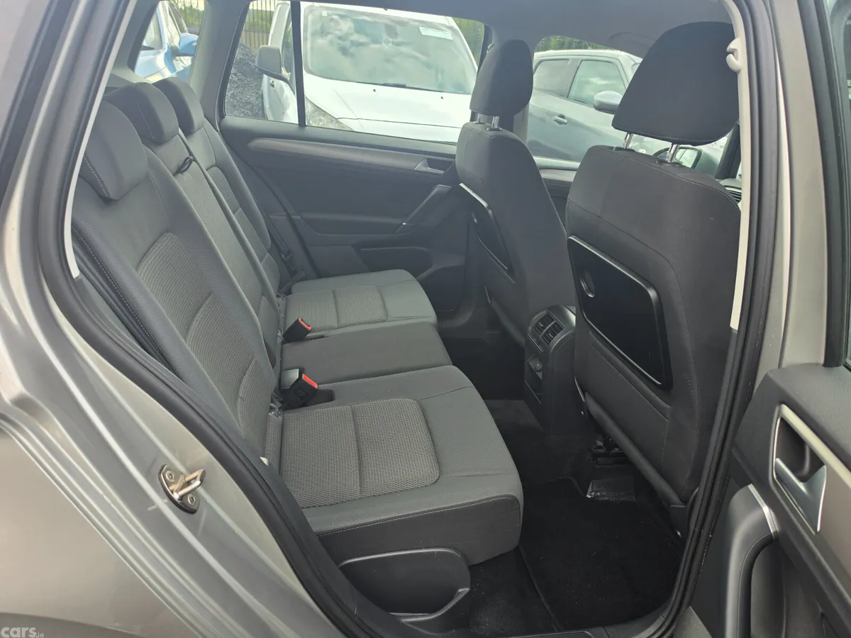 Volkswagen Golf Estate, Diesel, 2016, Silver