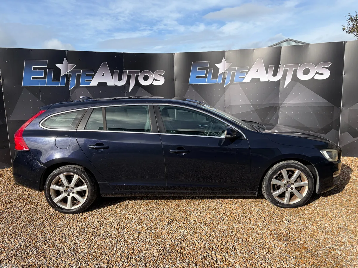 Volvo V60 Estate, Diesel, 2017, Blue